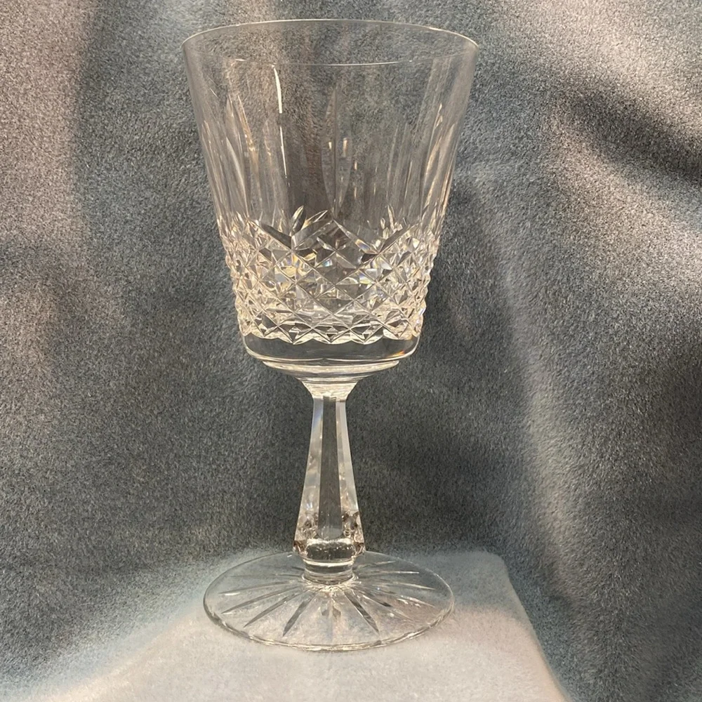 Elegant Waterford Crystal Water Goblet 6-7/8 inch Kenmare Cut collection.